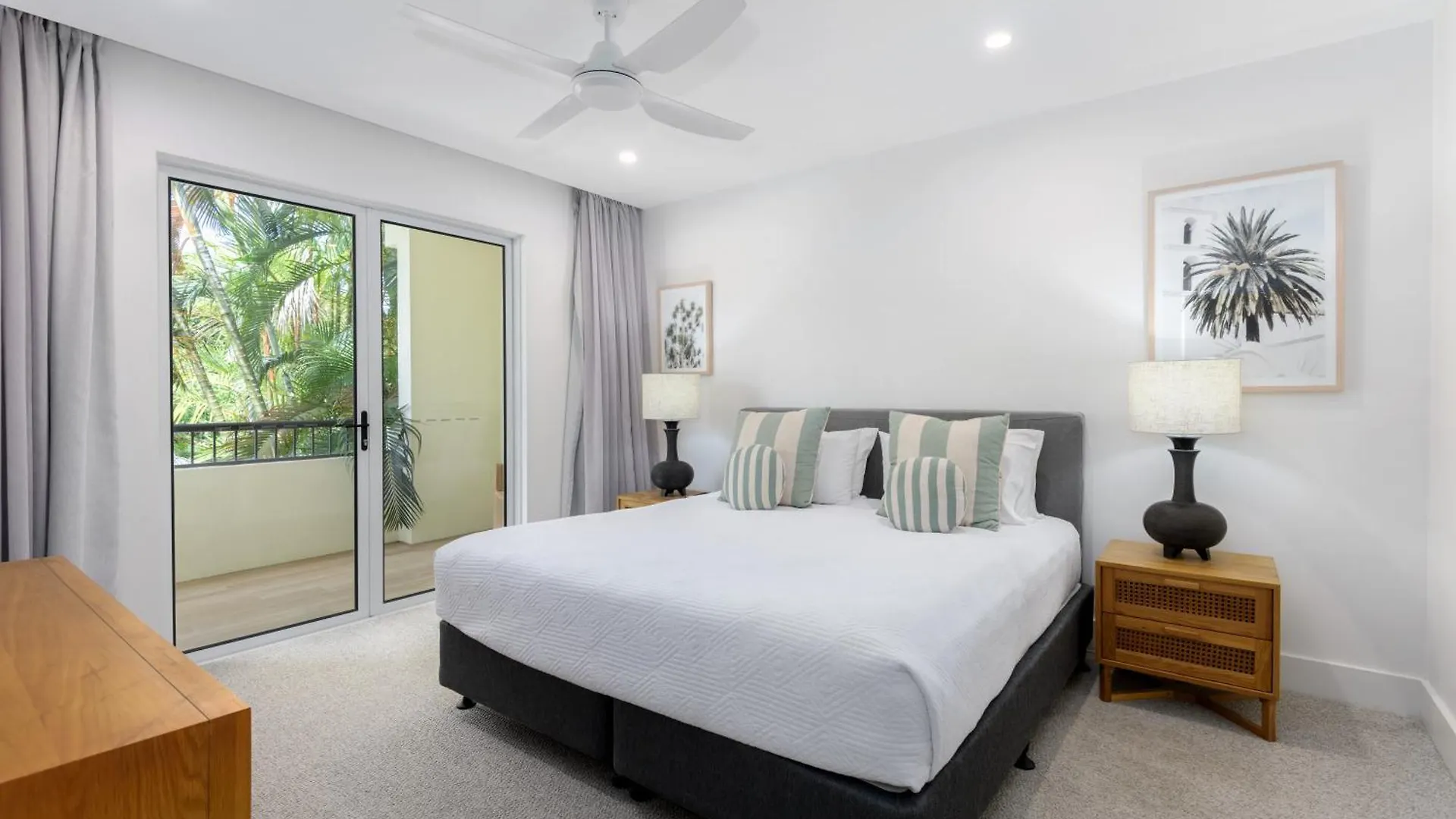 Apartahotel Mandalay Luxury Beachfront apartamentos Port Douglas