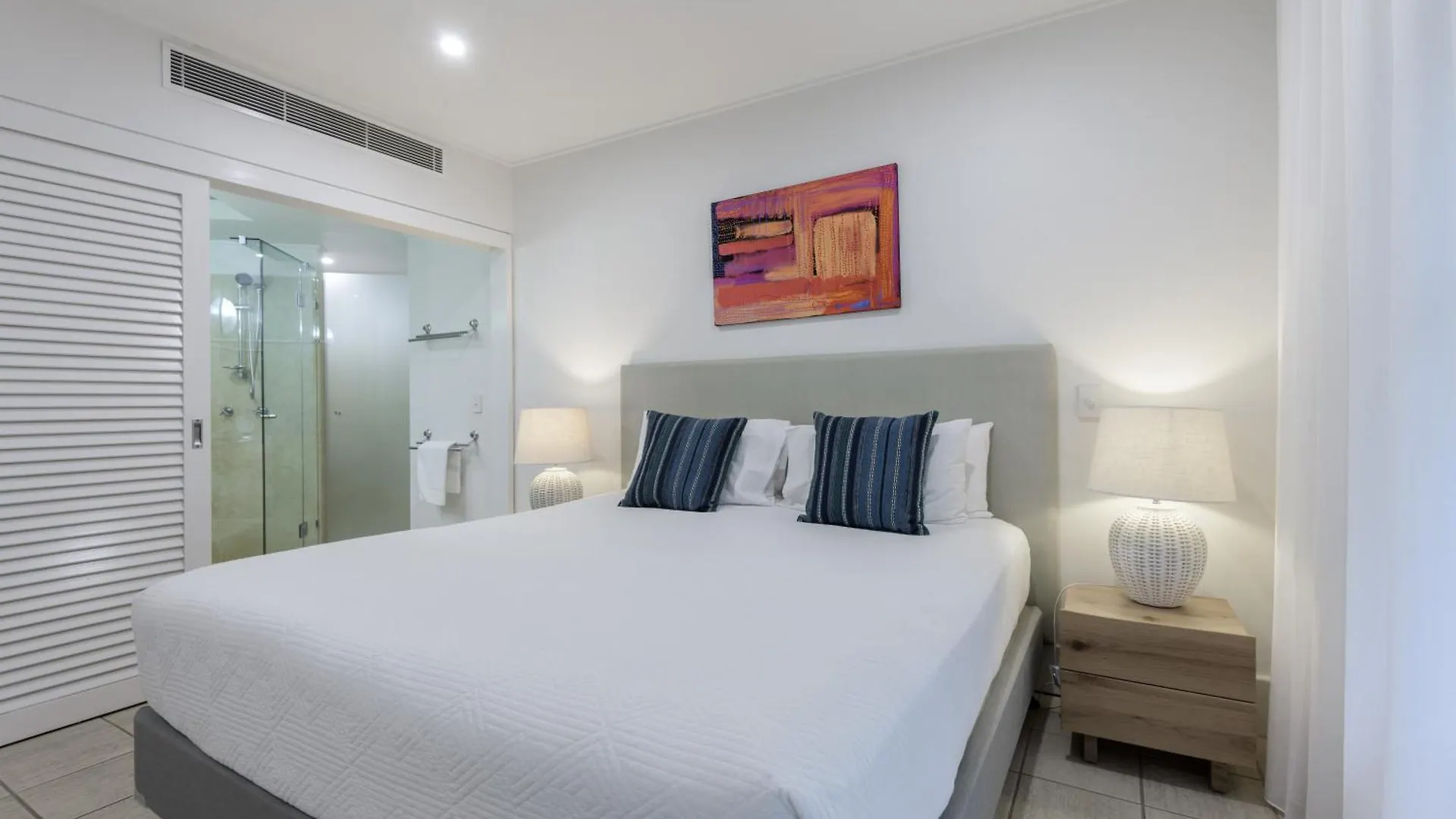Mandalay Luxury Beachfront apartamentos Port Douglas Apartahotel