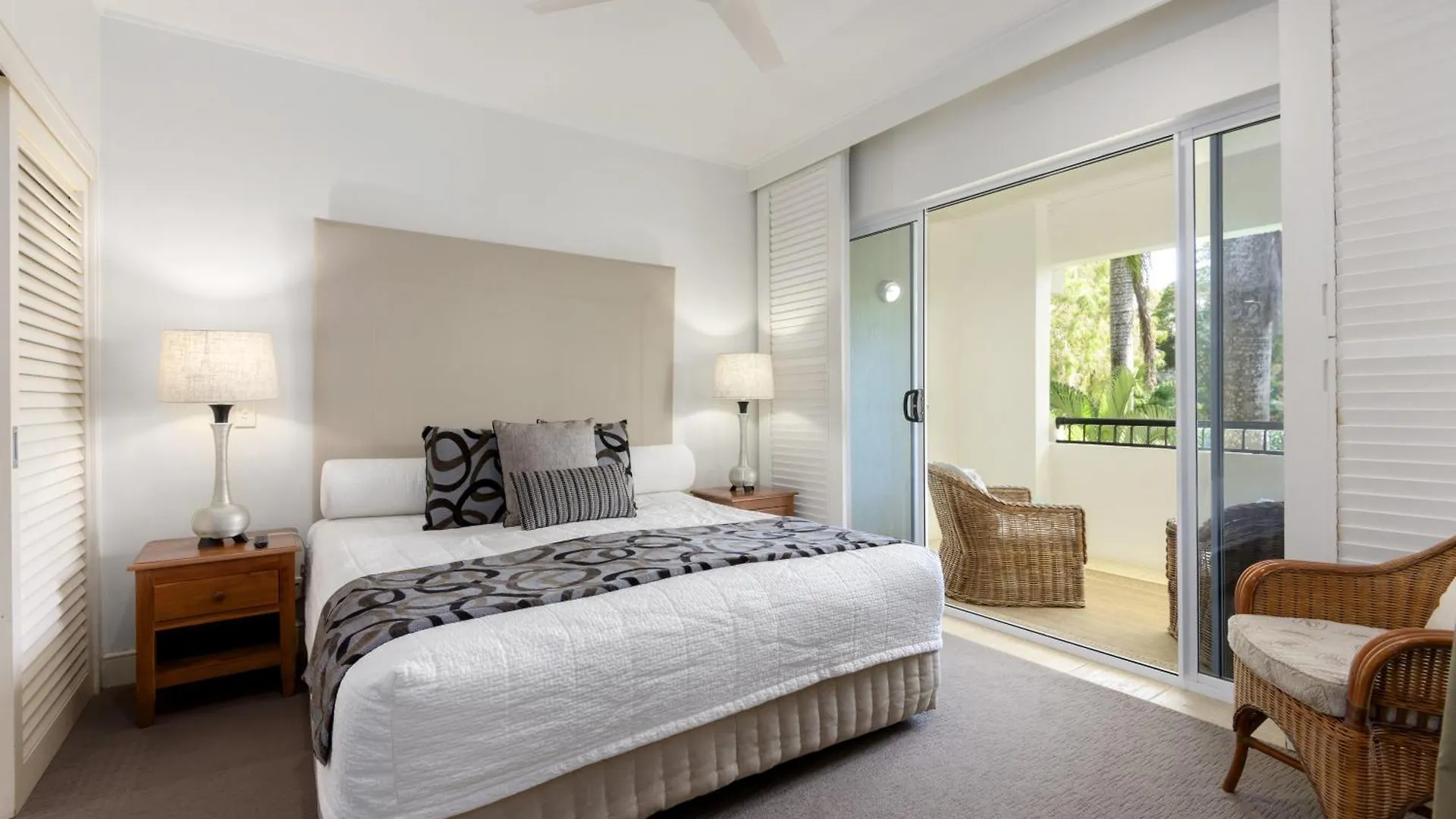 Apartahotel Mandalay Luxury Beachfront apartamentos Port Douglas